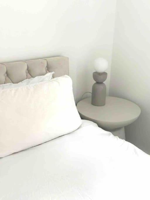 Stunning 2 Bedroom Flat Camden Лондон Экстерьер фото